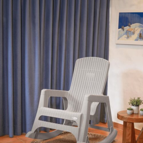 Cómo modernizar tu terraza en El Salvador con muebles de plástico