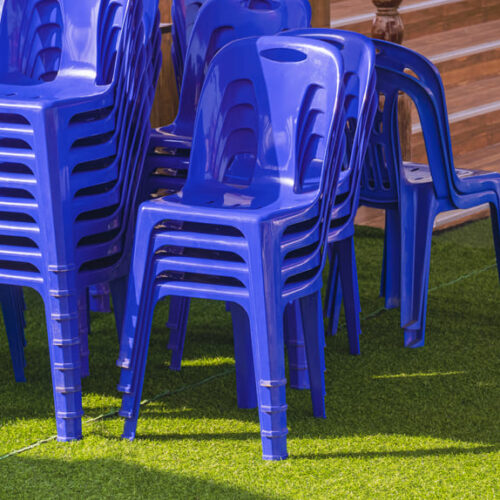 Sillas plásticas ideales para eventos y fiestas en Aruba