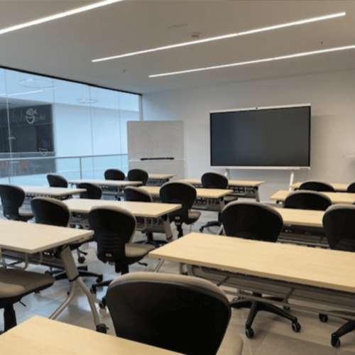 Salones de capacitación en Panamá: beneficios de elegir un espacio profesional
