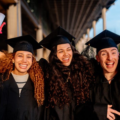 Ingeniería Industrial en crecimiento: estudia en la Universidad Latina de Ciudad de Panamá